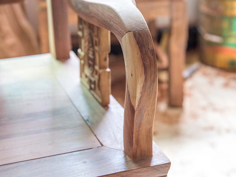 贵定家具改色翻新多少钱